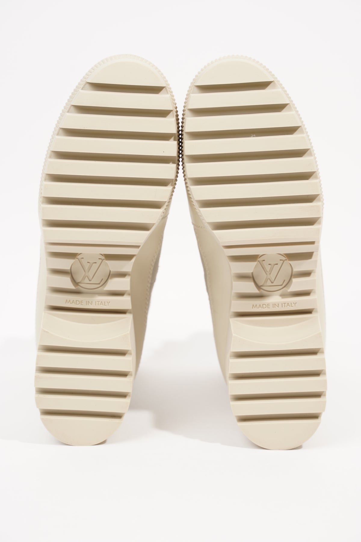 Louis Vuitton Laureate Platform Desert Olive Boots SZ 36.5 - ShopperBoard
