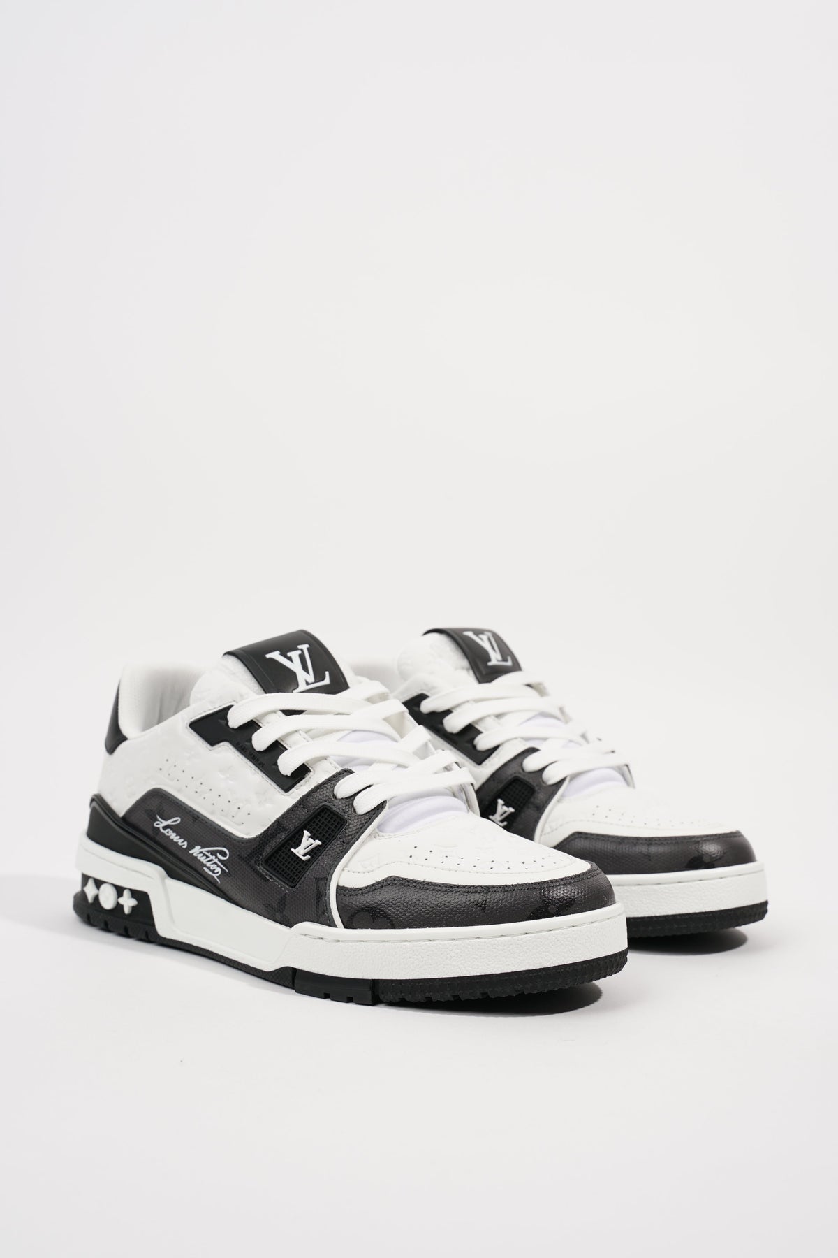 lv sneakers black and white