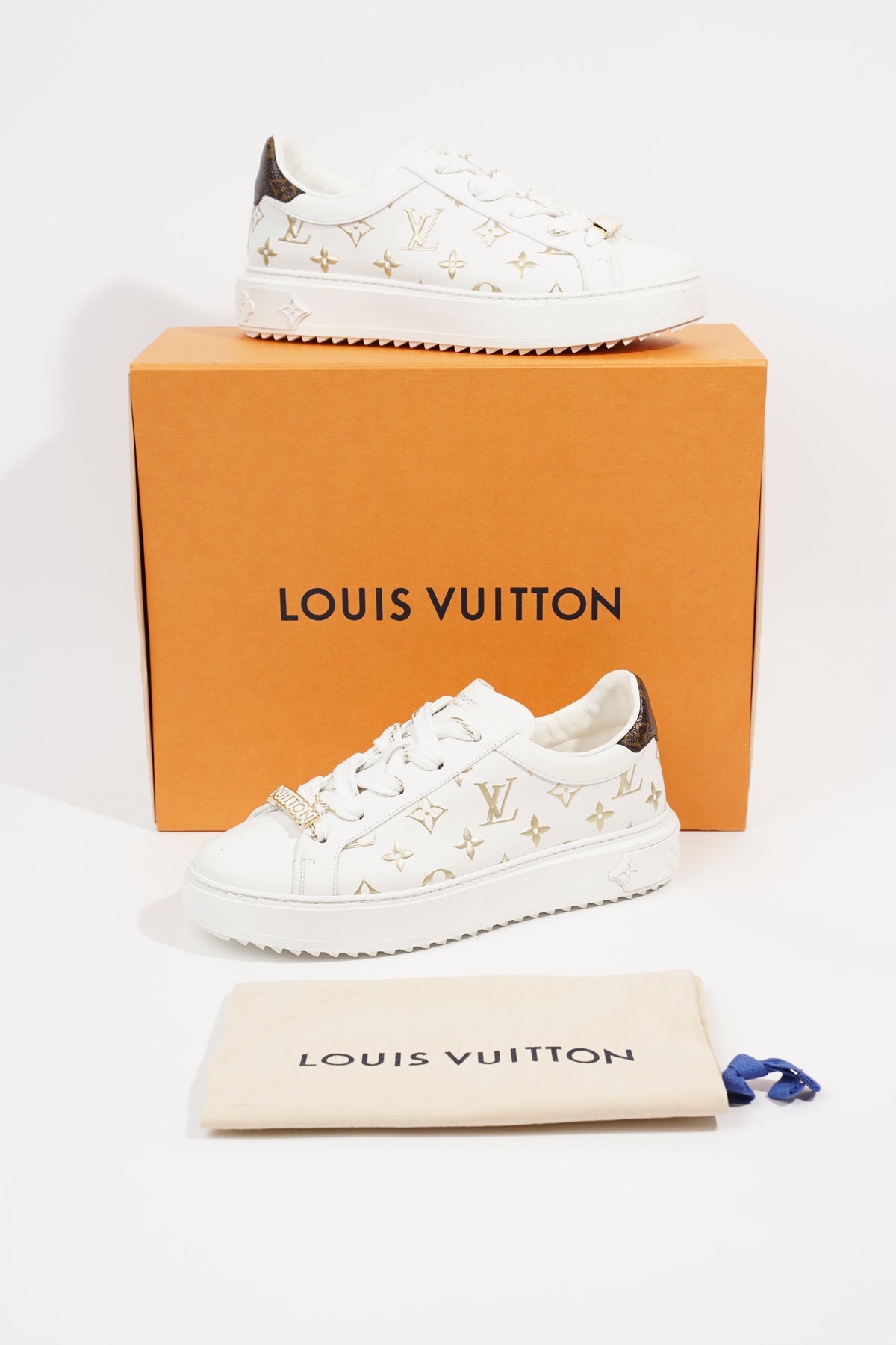 Buy Louis Vuitton Time Out 'Logo Print - White Light Blue' - 1A8MZB