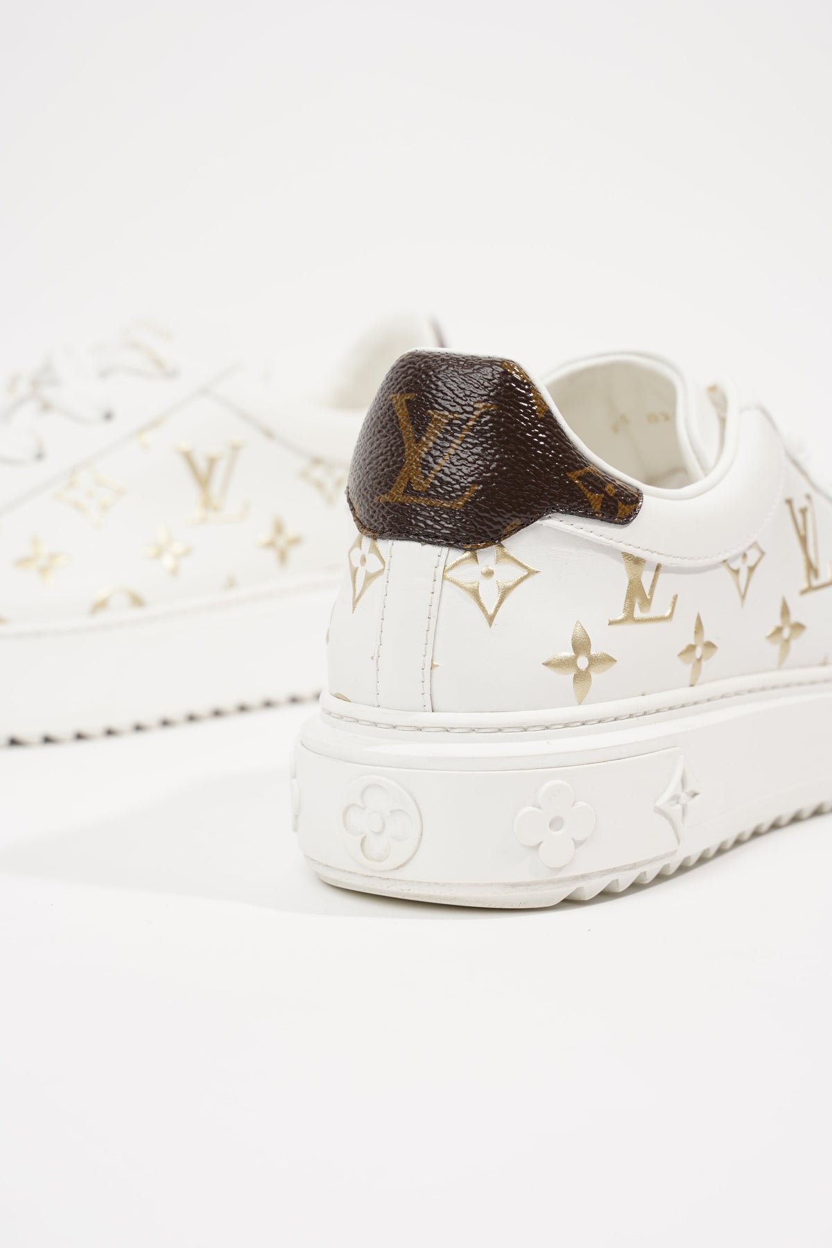Louis Vuitton Time Out Sneaker, Beige, 40.5