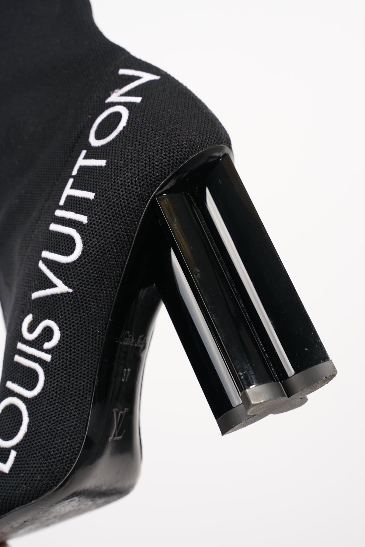 Silhouette cloth ankle boots Louis Vuitton Black size 37 EU in Cloth -  36404539