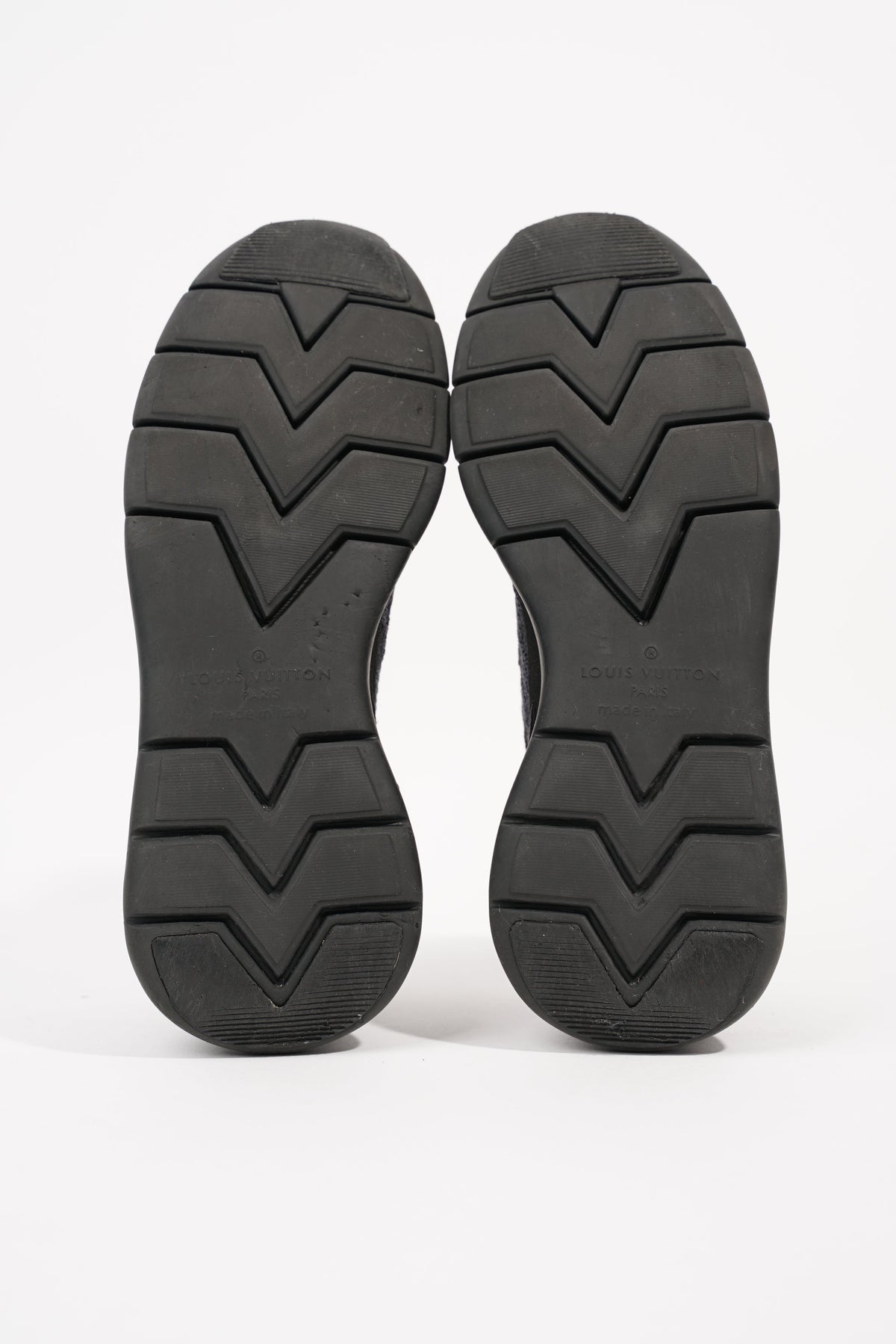 Louis Vuitton Mens Fastlane Sneaker Black Grey EU 40.5 / UK 7.5 – Luxe  Collective